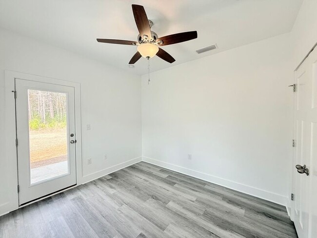 Building Photo - 3278 Bernath Dr