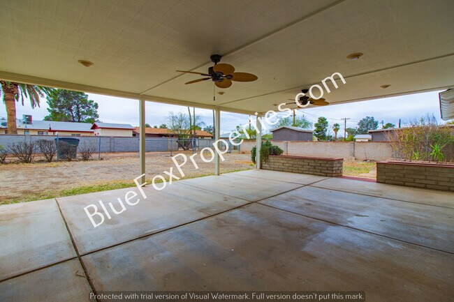 Building Photo - 6434 E Fordham Dr