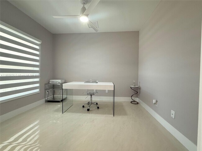 Building Photo - 1718 California