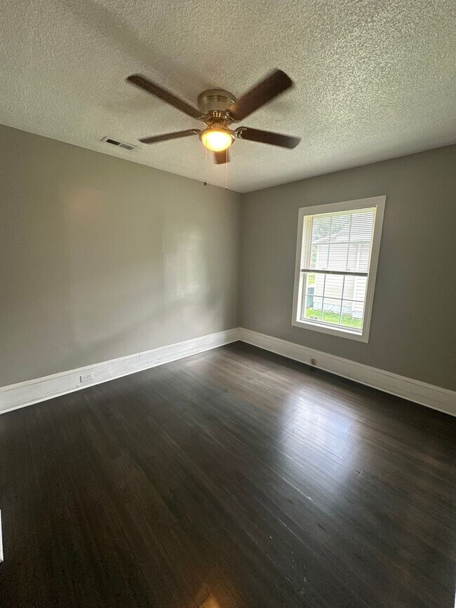 Building Photo - COMING SOON! 3 Bedroom House in Gastonia! DEPOSIT-FREE Renting option thru OBLIGO! Deposit Altern...