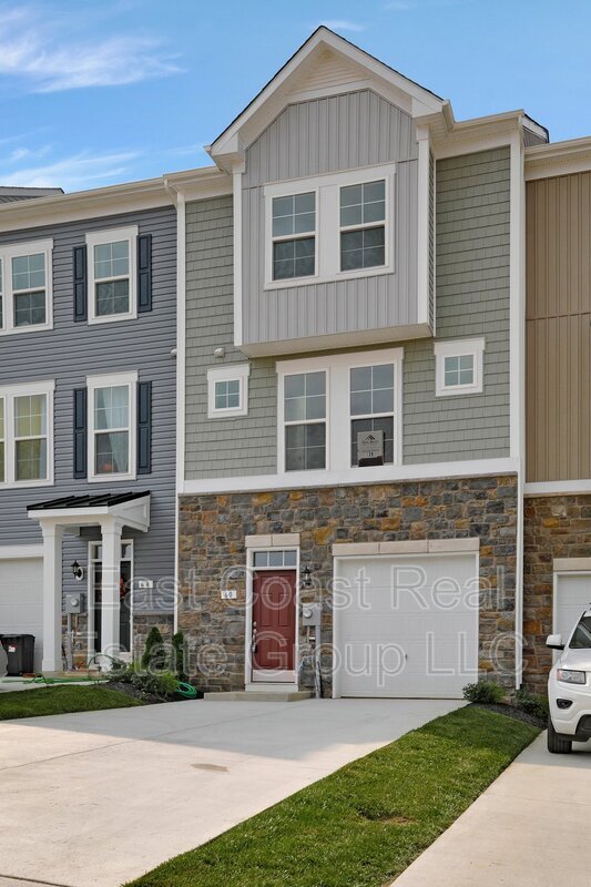 Building Photo - 153 Charterhouse St