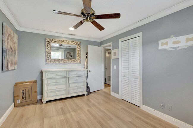 Building Photo - 11721 Inverness Cir
