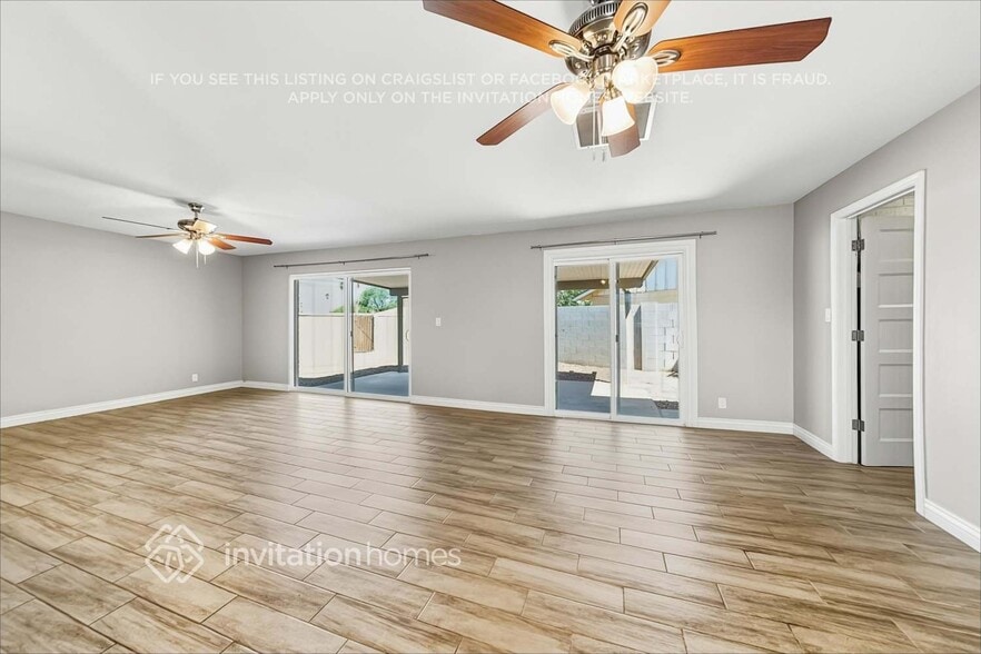 Building Photo - 1810 E Palmcroft Dr
