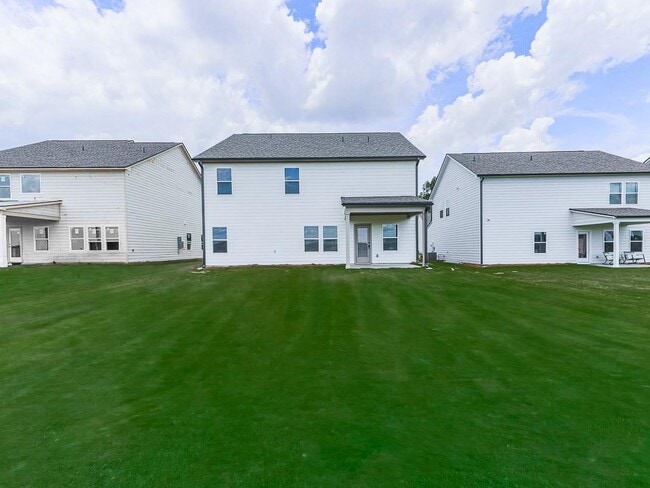 Building Photo - 611 Elwick Ln