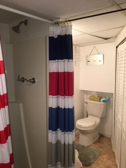 2nd Bathroom - 7417 Dunston St