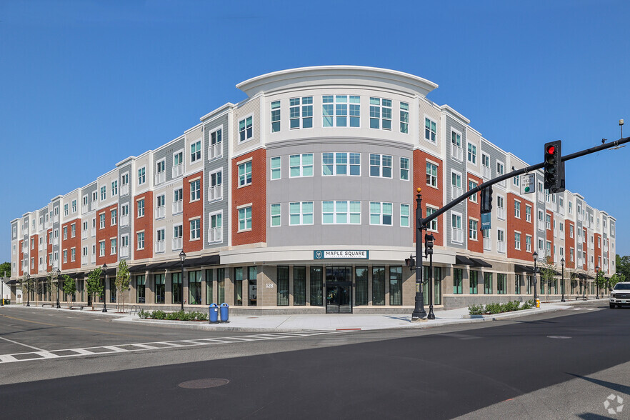 Primary Photo - Maple Square Apartments