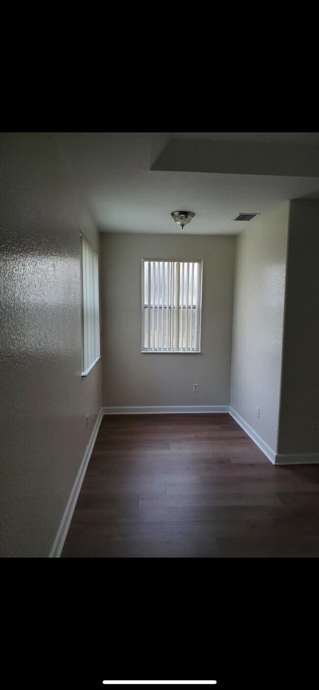 Building Photo - 2286 Shoma Dr