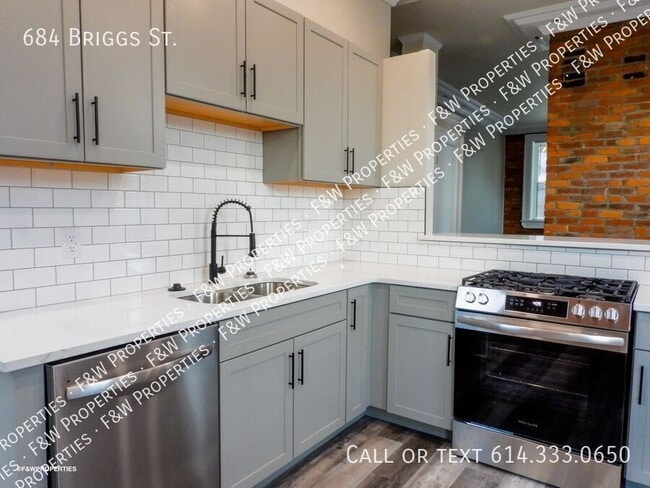 Building Photo - 684 Briggs St