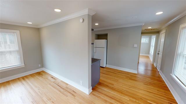 Building Photo - 5842 Prospect Ave