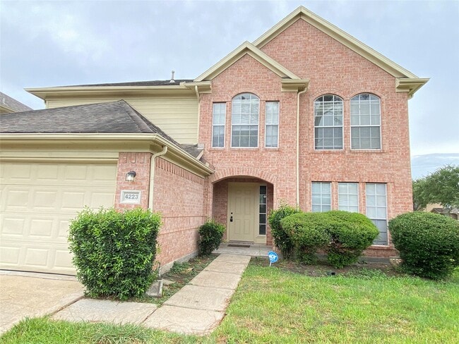 Building Photo - 4223 Fieldview Ct