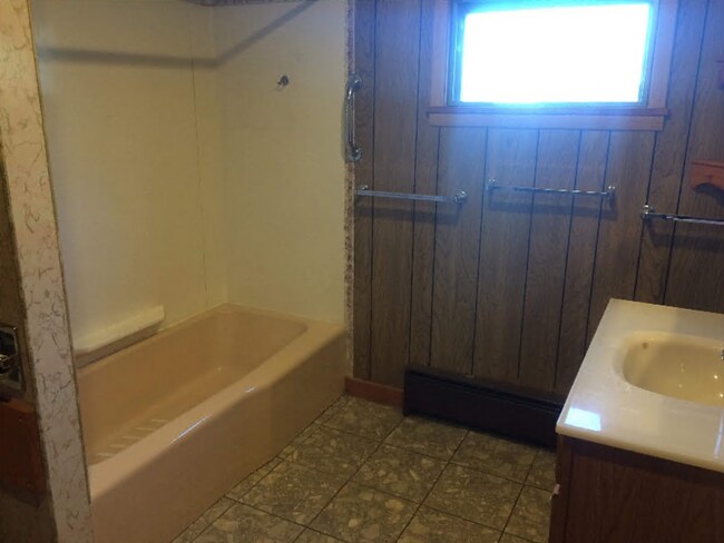 Building Photo - 11 Witherbee Dr