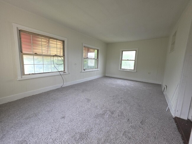 Building Photo - 4878 E 93rd St