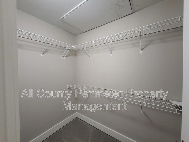 Building Photo - 4561 Olde Perimeter Way