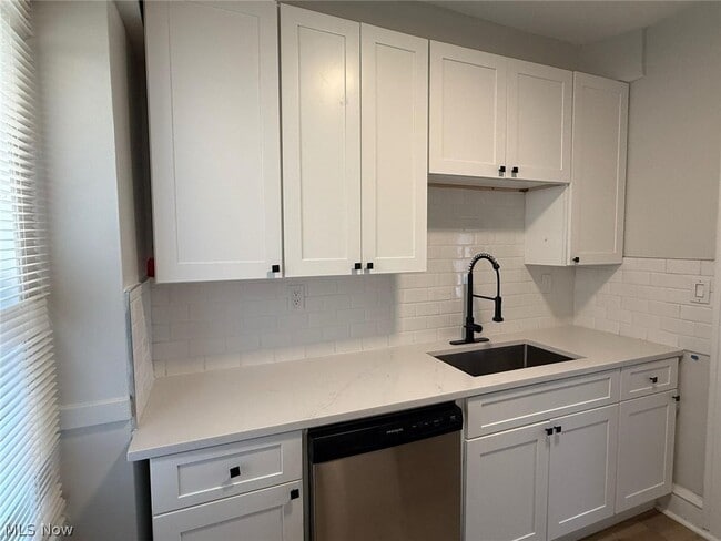 Building Photo - 2374 Euclid Heights Blvd