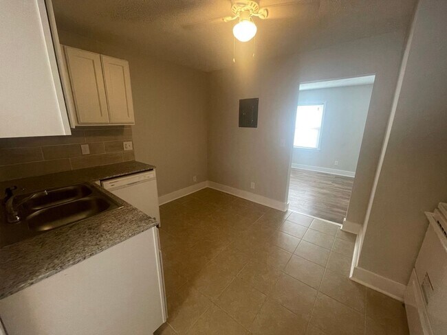 Building Photo - 1919-D Ft.Bragg Rd~ Haymount