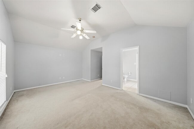 Building Photo - 7027 Waveland Dr