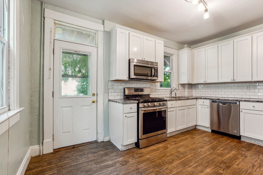 Building Photo - 2246 N 4th St