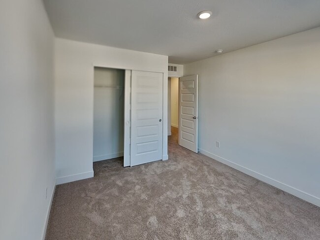 Building Photo - 11713 Hartwell St