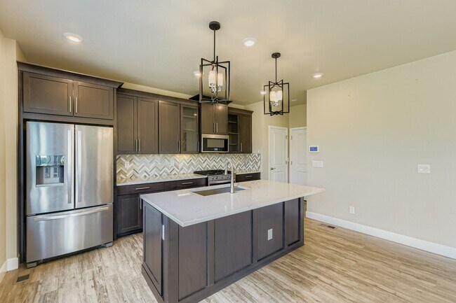 Building Photo - 17944 Tree Sparrow Ave