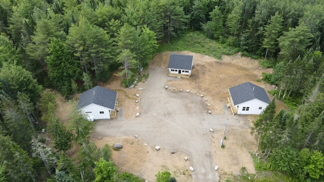 Building Photo - 82 Gary Settlement Rd