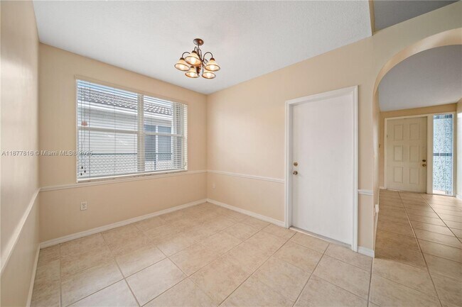 Building Photo - 12543 SW 119th Pl