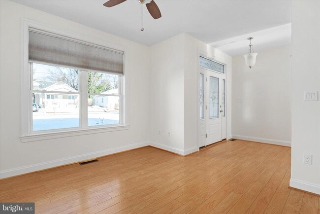 Building Photo - 204 Bar Harbor Rd