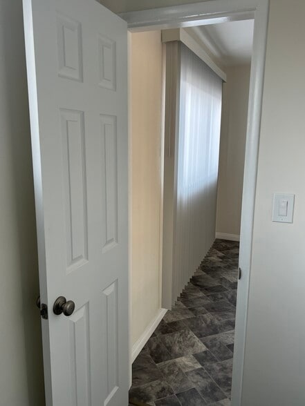 Building Photo - 2324 E Commonwealth Ave