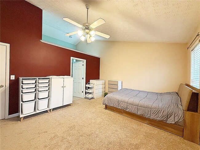 Building Photo - 69 Morning Top Ct