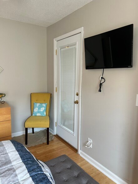 Building Photo - 415 28th Ave N