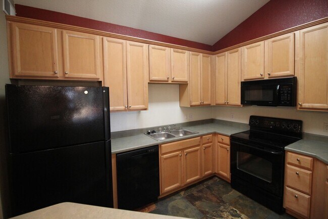 Building Photo - Fantactic Condo