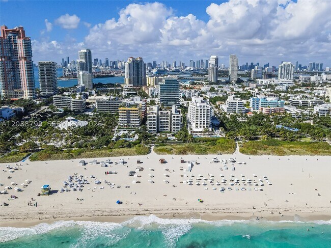 Building Photo - 120 Ocean 700