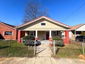 Building Photo - 1402 Avenue E