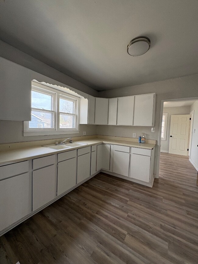 Building Photo - 1210 Orchard St