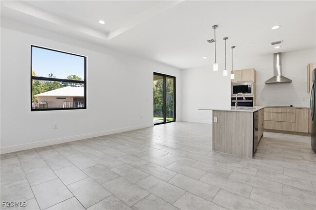 Building Photo - 1087 Rugby Cir