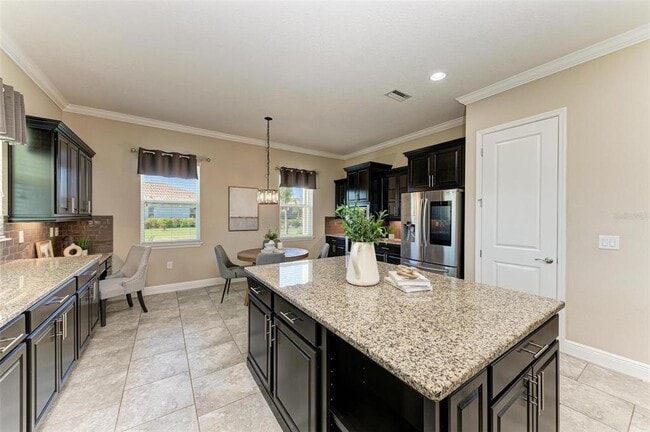 Building Photo - 4789 Vasca Dr