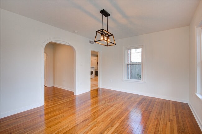 Building Photo - 2208 Blodgett St