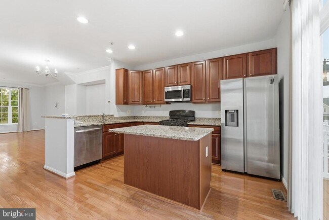 Building Photo - 11765 Skylark Rd