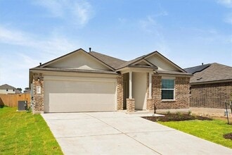 Building Photo - 325 Escondido Cir