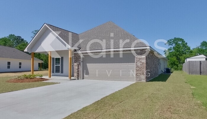 Building Photo - 13757 Pinyon Dr