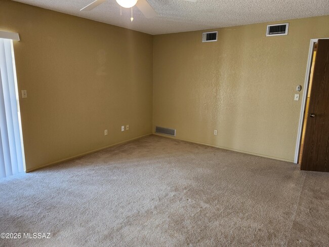 Building Photo - 4841 N Paseo Presidio