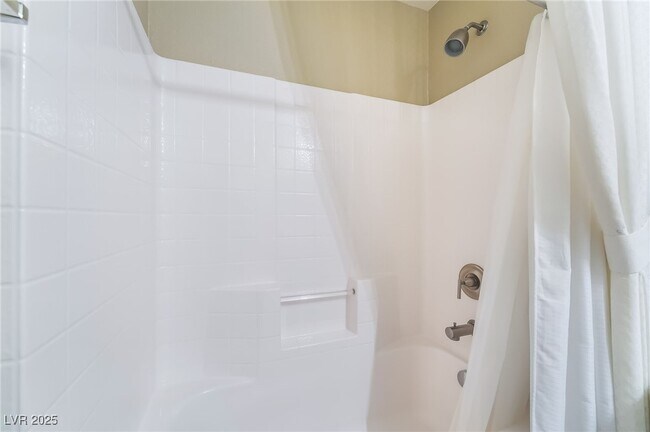 Building Photo - 10953 Toscano Gardens St