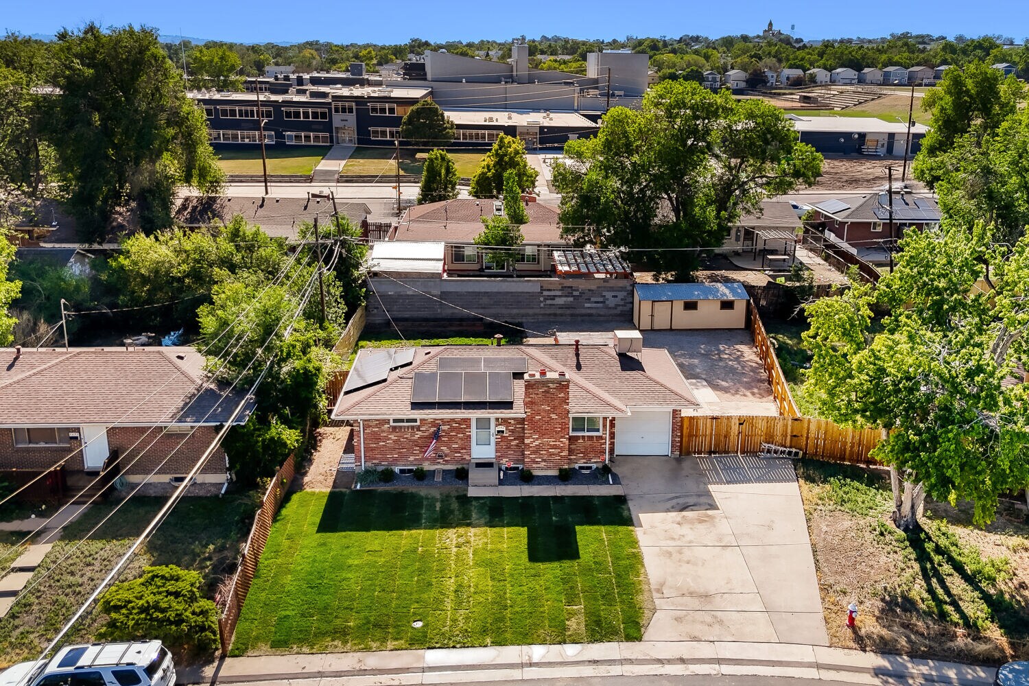 Surrounding Area - 8063 Wyandot St