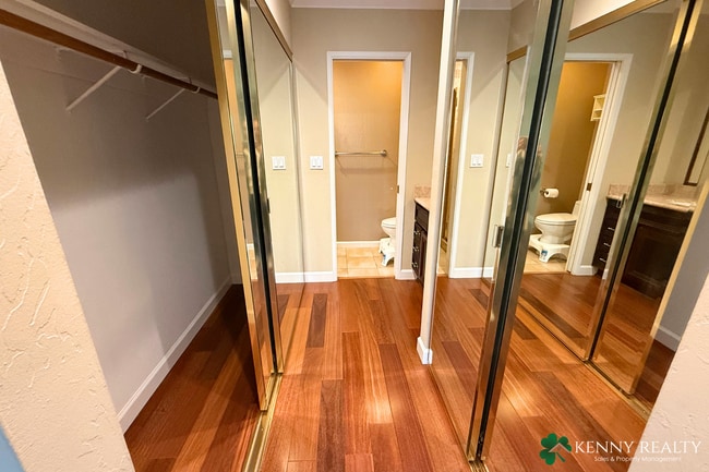 Building Photo - Modern Foster City 3 Bedroom Townhome with...