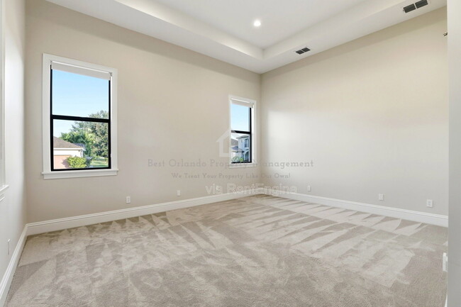 Building Photo - 705 Largovista Dr