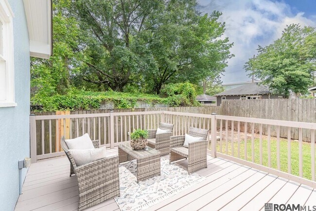 Building Photo - 314 Bedford Dr