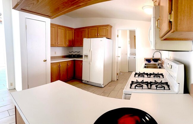 Building Photo - 14777 Palm Dr