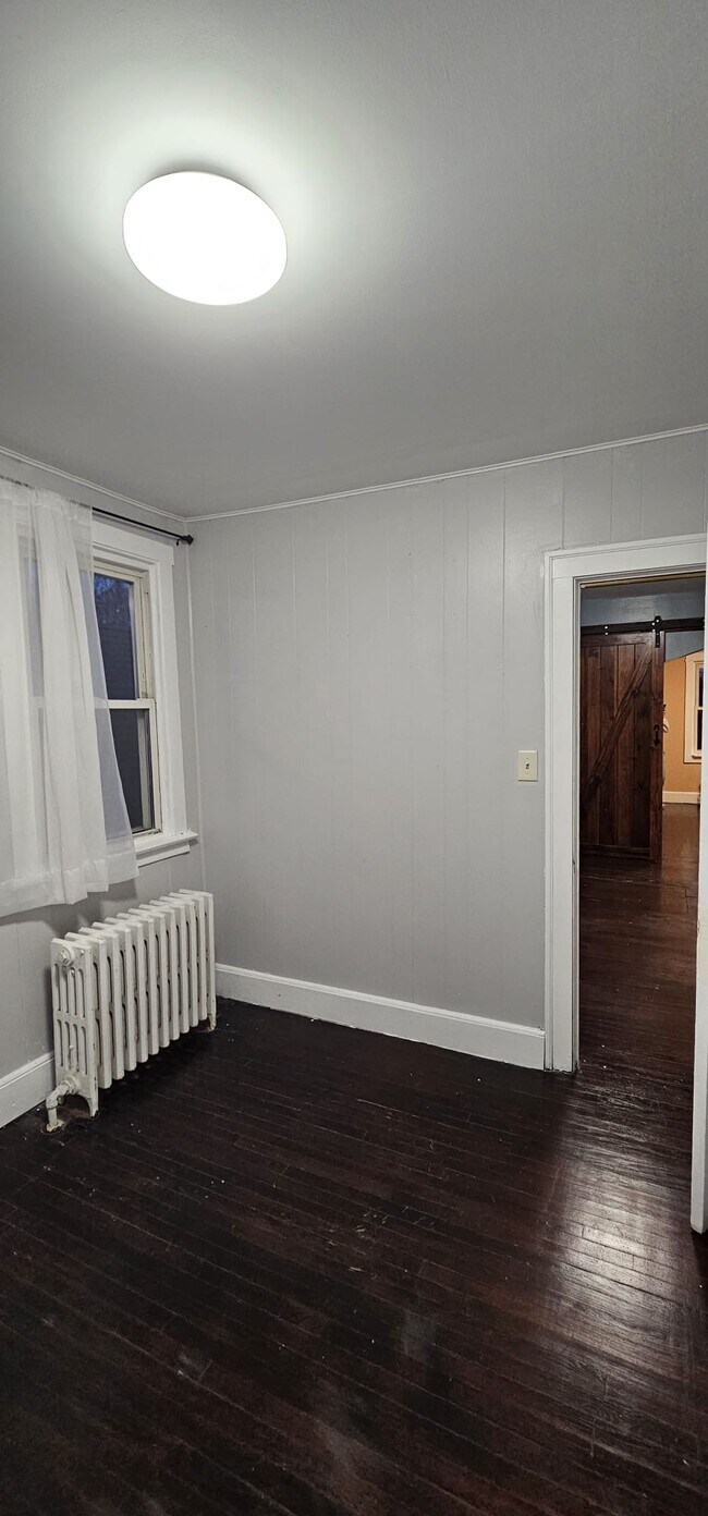 Building Photo - 10544 S Avenue F