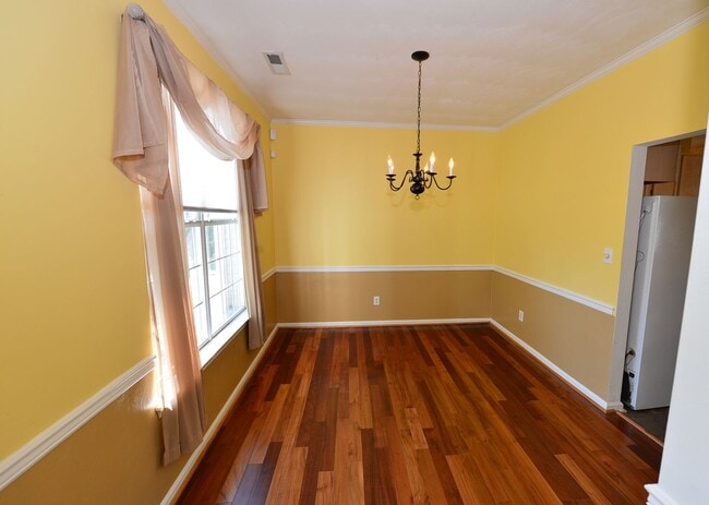 Building Photo - Lakefront home in Grassfield School District