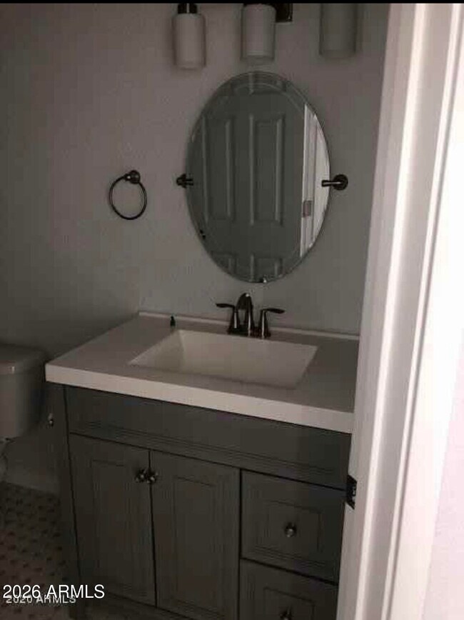 Building Photo - 2912 E Roeser Rd