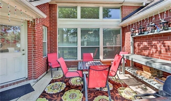 Building Photo - 6519 Canyon Chase Dr